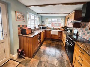 Kitchen- click for photo gallery